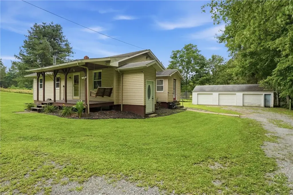 124 Thompson Road , Findley