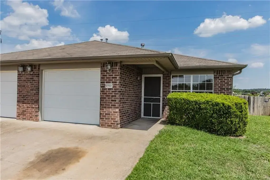 2755 Carondolet Street A, Springdale