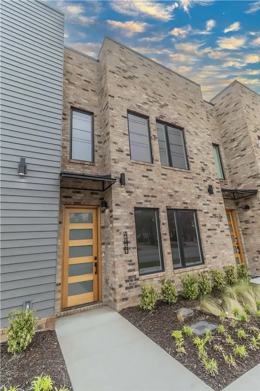 4120 W Olive Street, Rogers