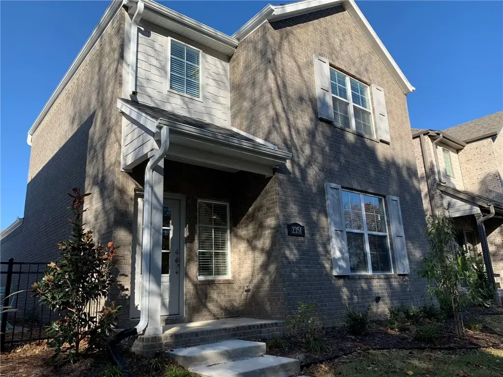 2351 E Amherst Alley, Fayetteville