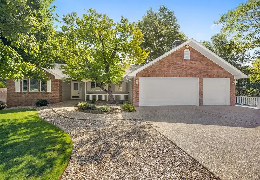 1 Kelaen Circle, Bella Vista