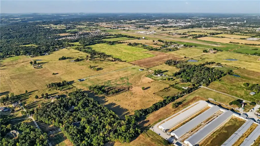 Tract 4 Russell Road, Siloam Springs