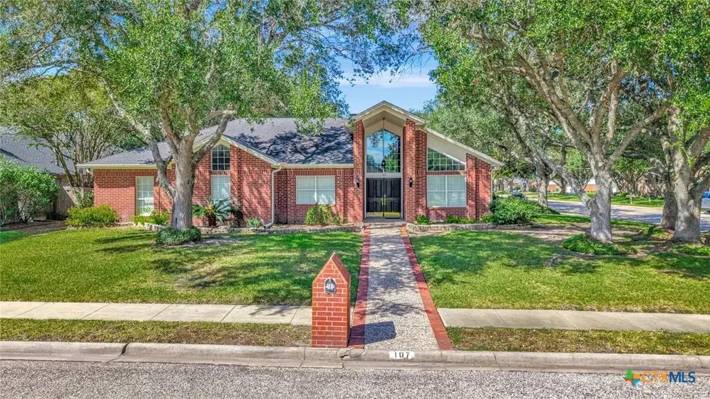 107 Tournament Drive, Victoria
