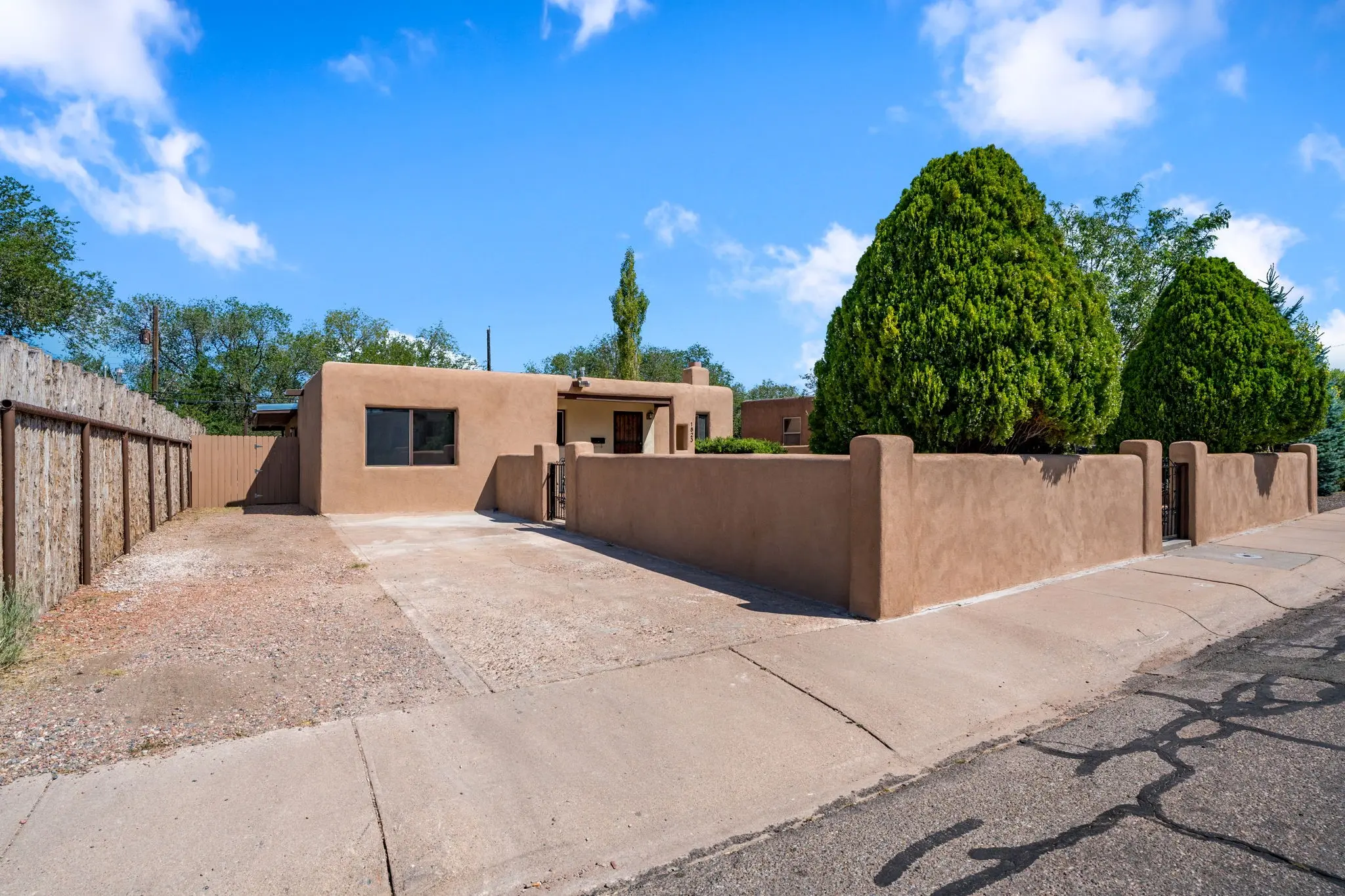 1823 Otowi, Santa Fe