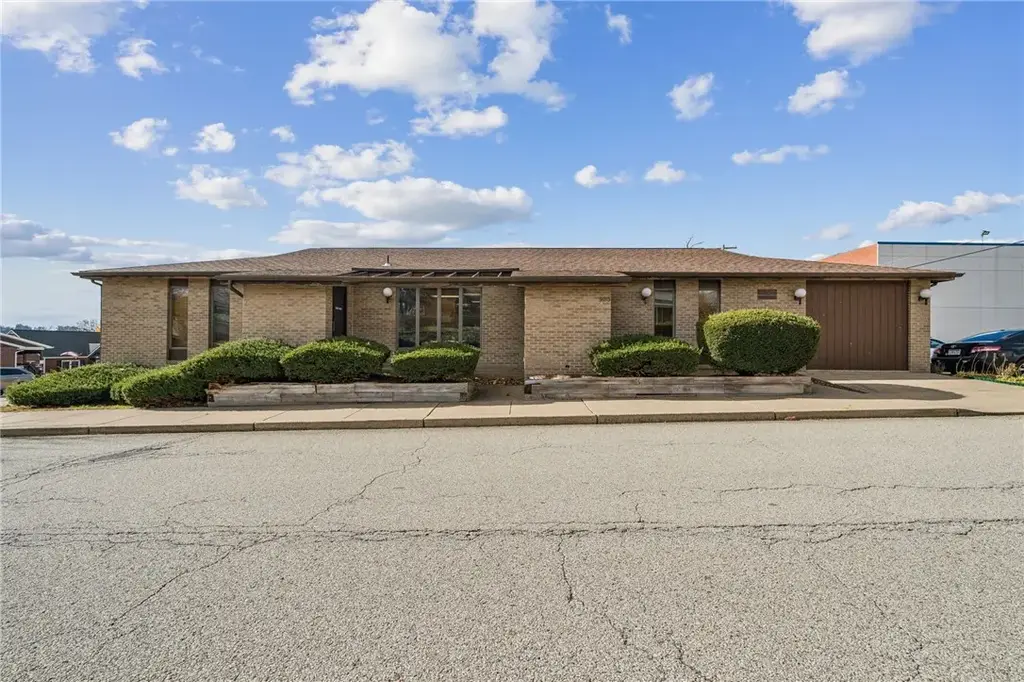 985 Penn Street , Brackenridge