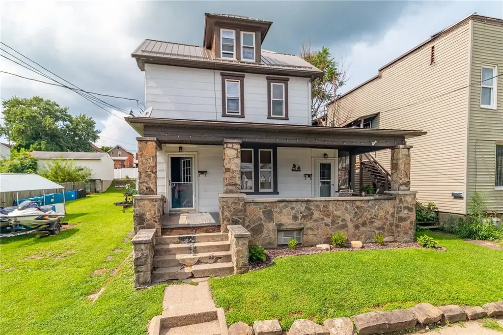 637 9th Avenue , Tarentum