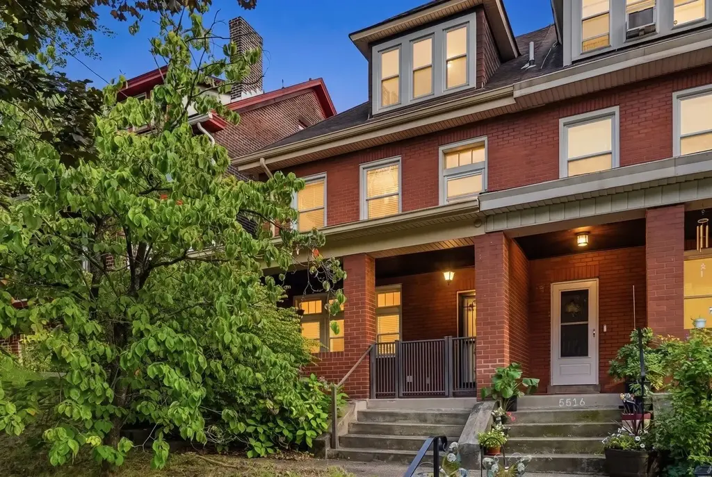 5518 Bartlett Street, Squirrel Hill