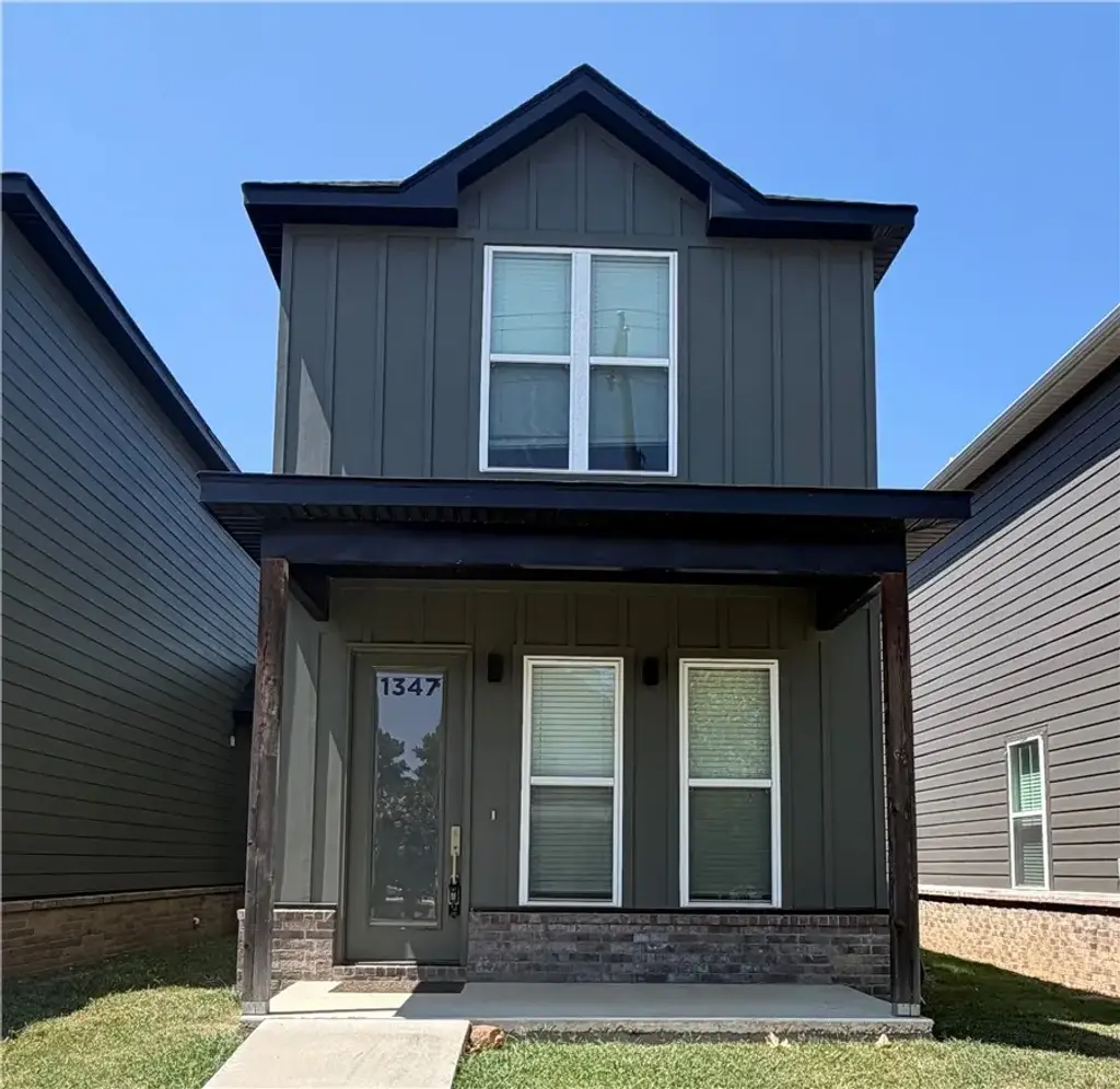 1347 S Duncan Avenue, Fayetteville
