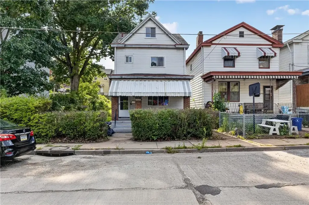 1630 Leolyn Street , Carrick