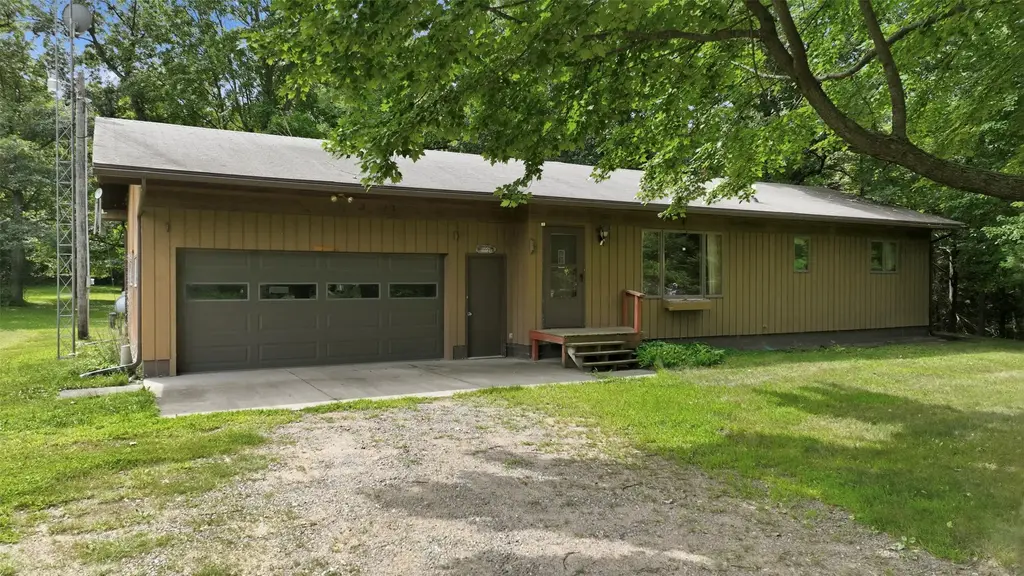 W16275 County Road D, Chetek