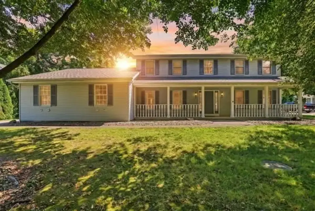 3378 Hummingbird Lane, South Pymatuning
