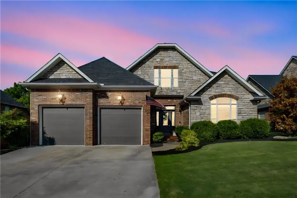 6203 West Valley View Road, Rogers