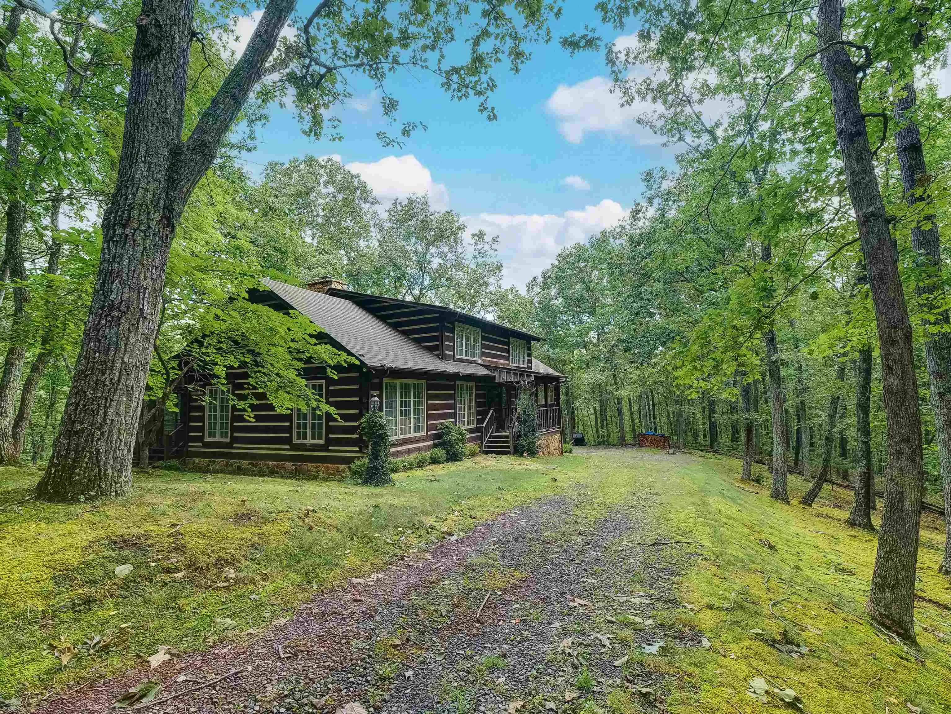 6722 Douthat Rd, Millboro
