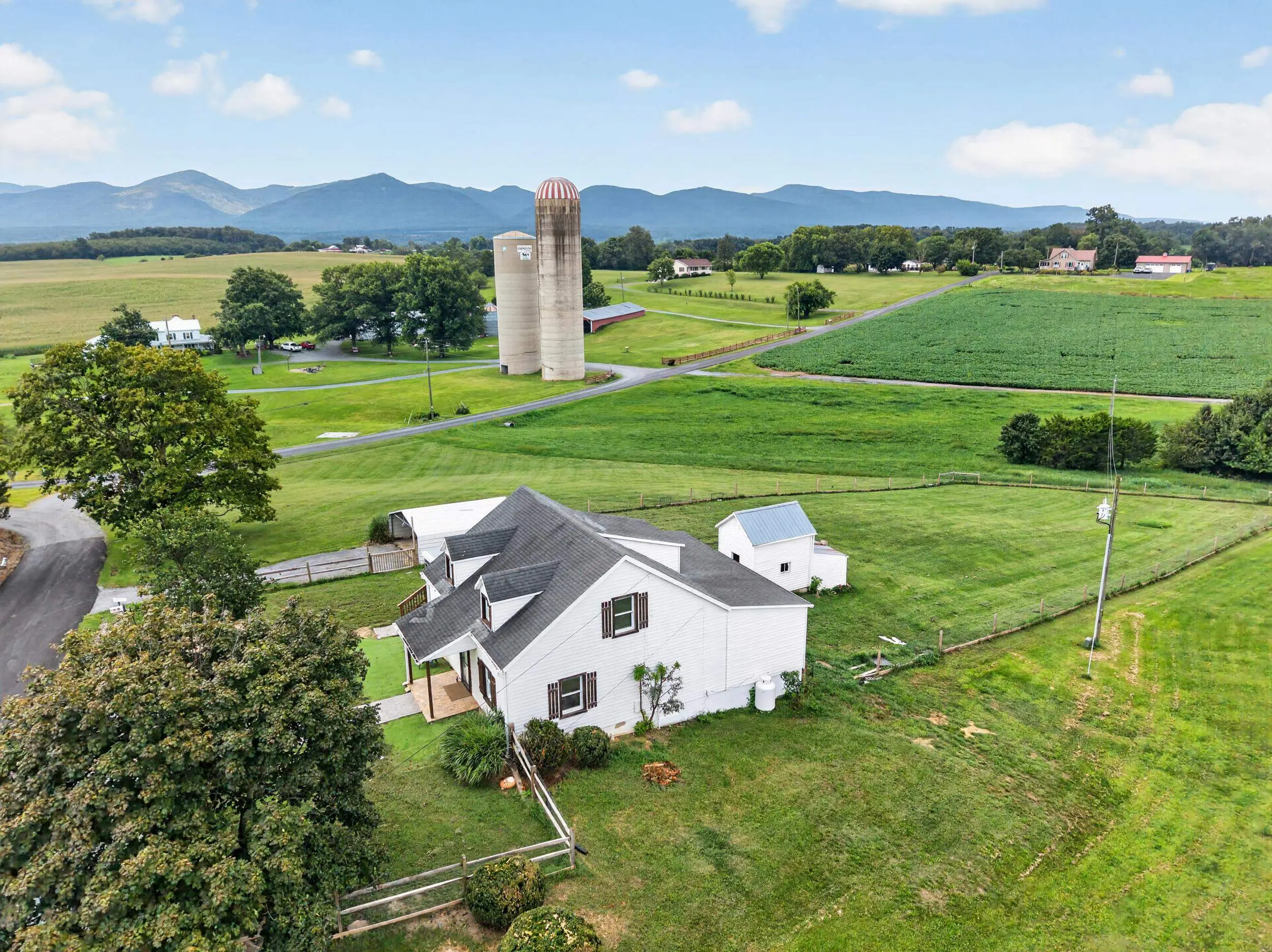 9718 Valley View Rd, Mcgaheysville