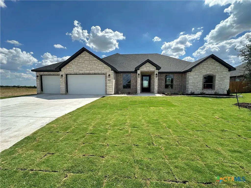 6821 Mamaw Lane, Temple