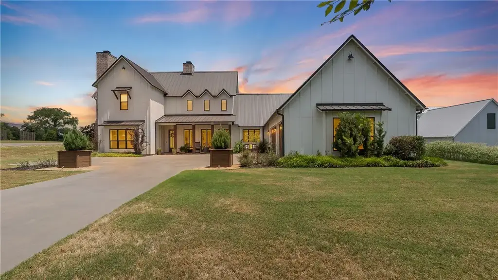 1686 Millican Meadows Circle, College Station