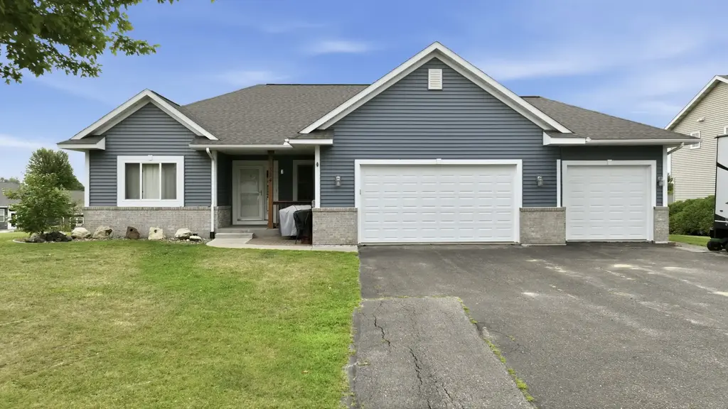 324 Birch Street, Baldwin