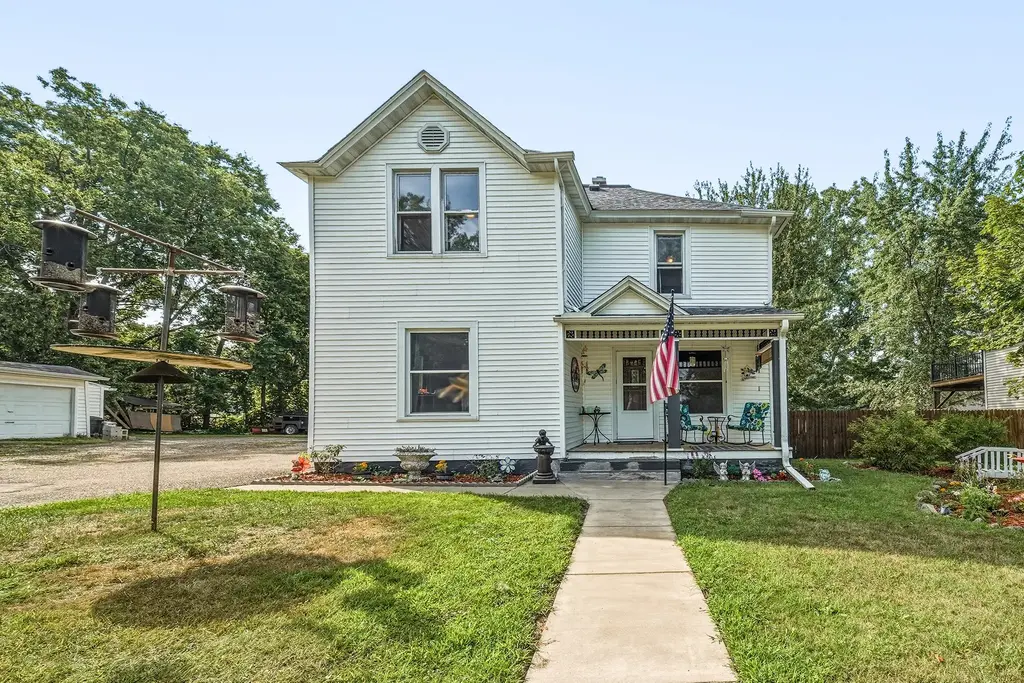 1551 E Madison Street, Eau Claire