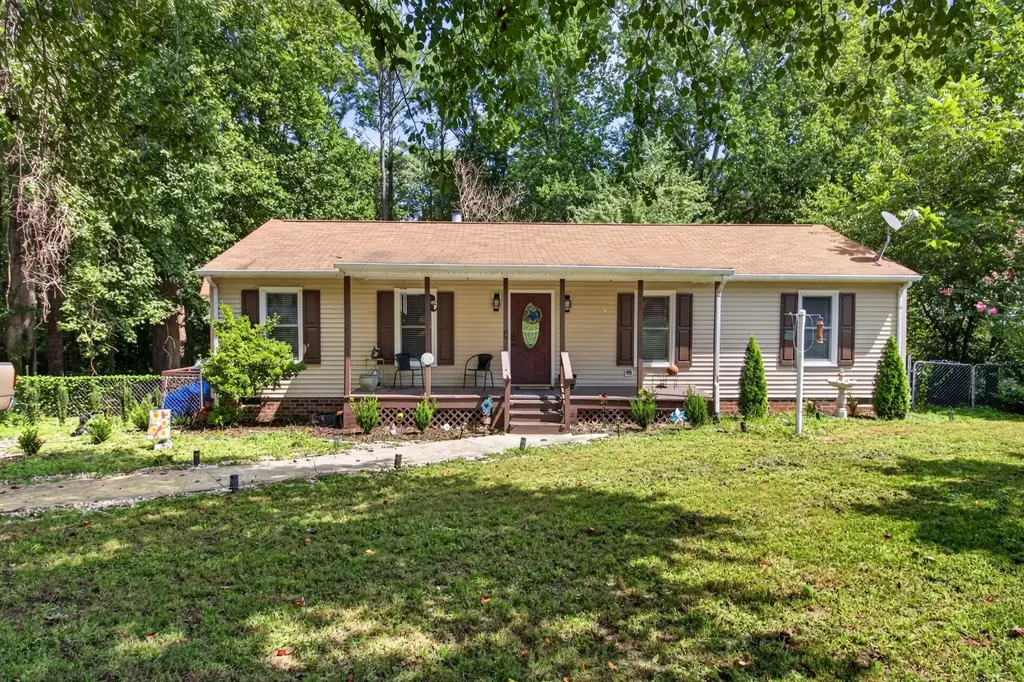 6673 Magnolia Drive, Gloucester