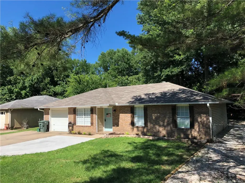 1018 Lonnie Avenue, Fayetteville