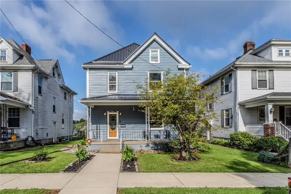 1212 Vine Street , Connellsville