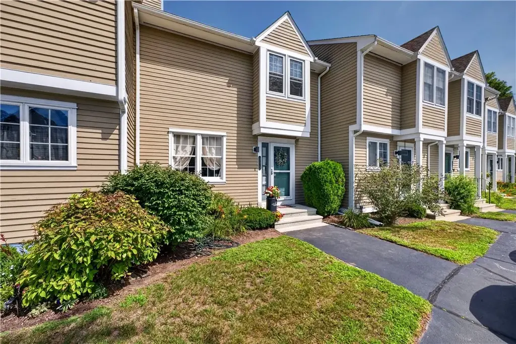 735 Willett Ave # 305, East Providence