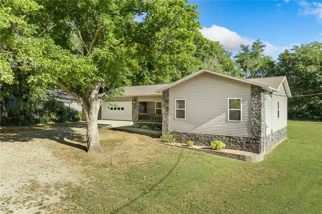 622 Church Avenue, Berryville