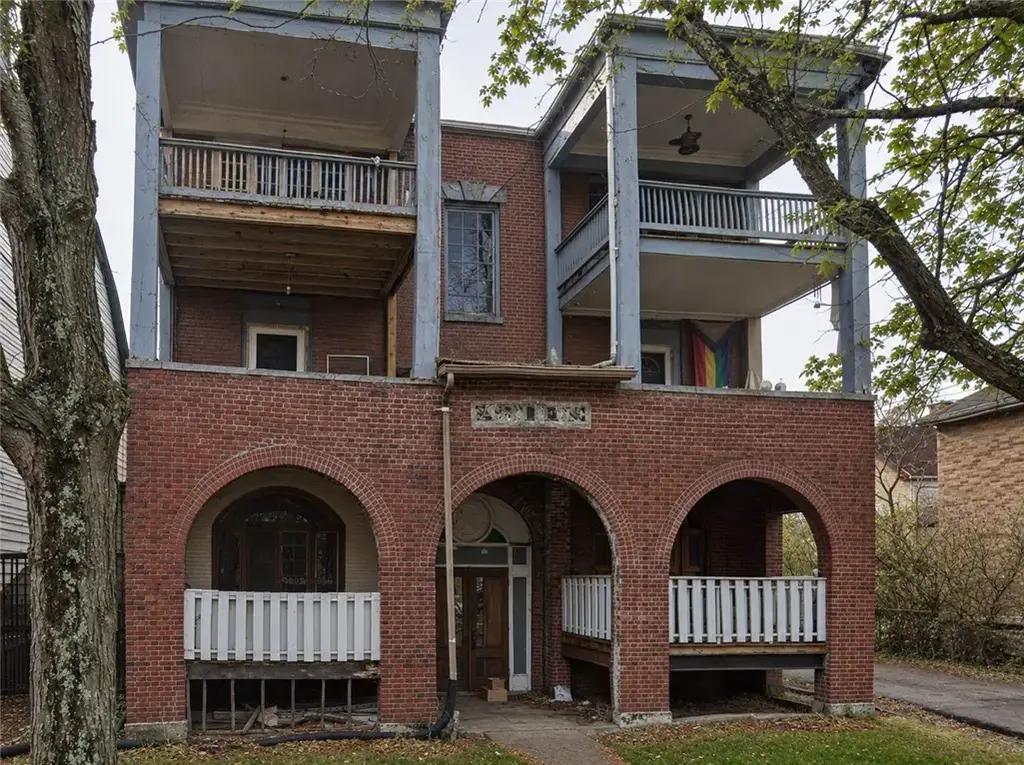 7710 Waverly Street , Point Breeze