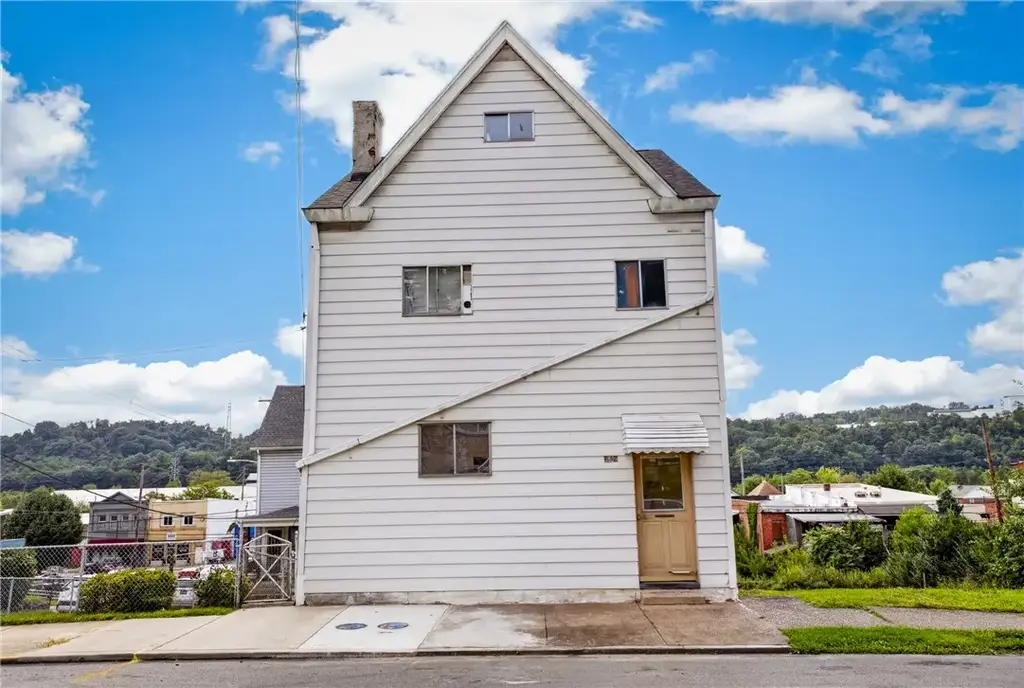 642 Ohio Avenue , Glassport