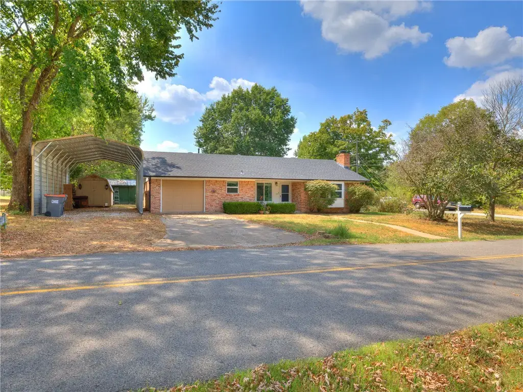 463 E Johnson Avenue, Cave Springs