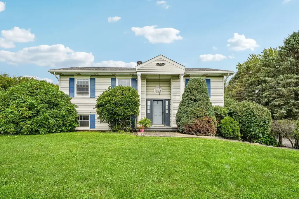 201 Frew Road, Slippery Rock