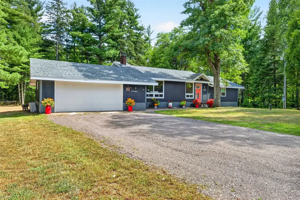 11462 S 3rd Street W, Solon Springs