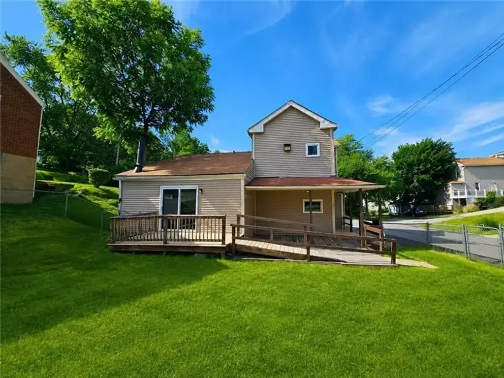 147 Lea Street , Munhall