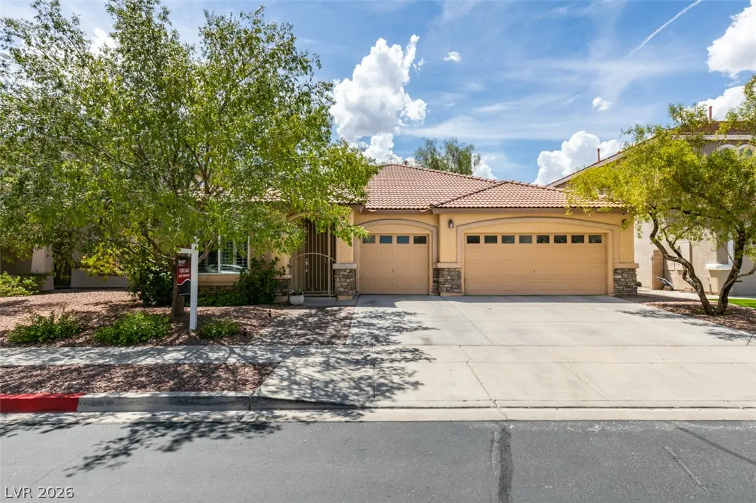 Photo of Listing #2810078