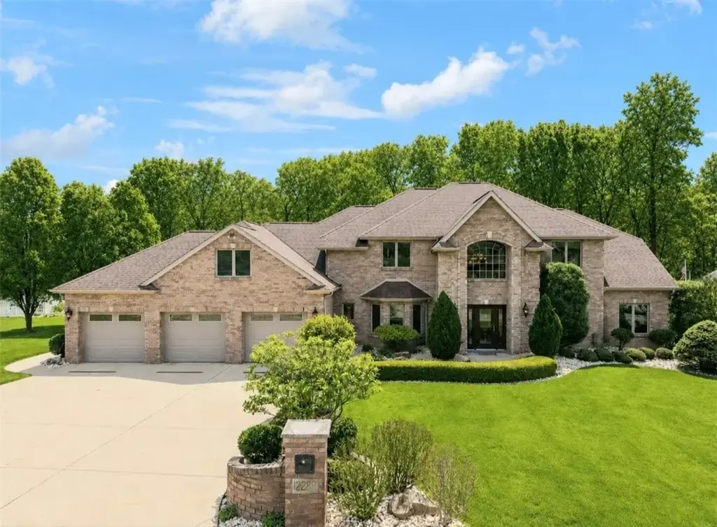 12288 Carmichael Circle, North Huntingdon