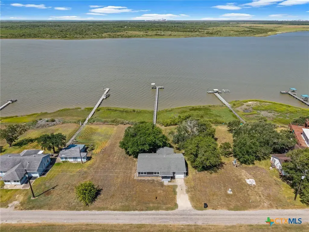 532 County Road 311, Port Lavaca