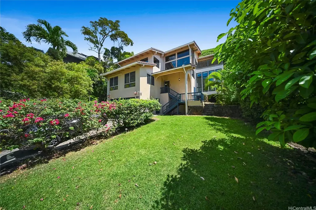 5943 Haleola Street, Honolulu