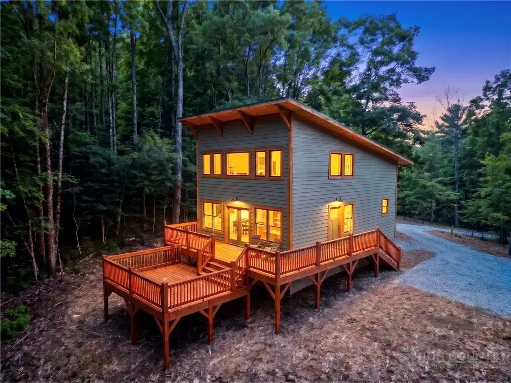 240 Galax Circle, Blowing Rock