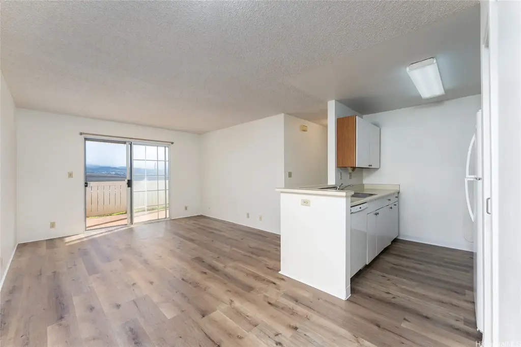 94-105 Luluka Place # J106, Waipahu