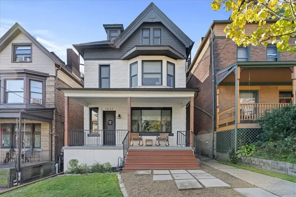 1627 Antrim Street , Brighton Heights