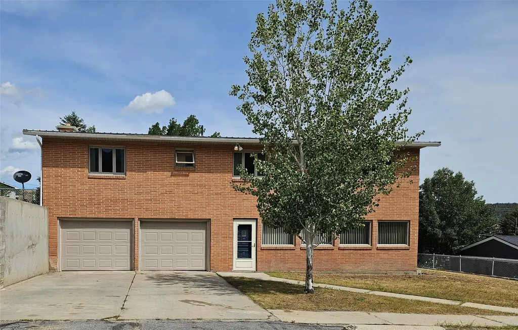 1406 W 5th Street, Anaconda