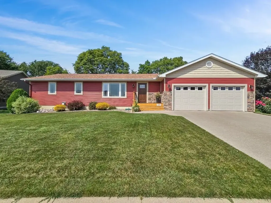 320 Driftwood Street, West Salem