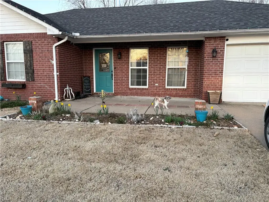 1026 Meadowlark Lane, Siloam Springs