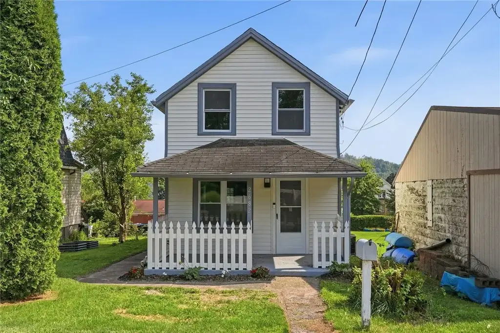 2682 5th, Monroeville