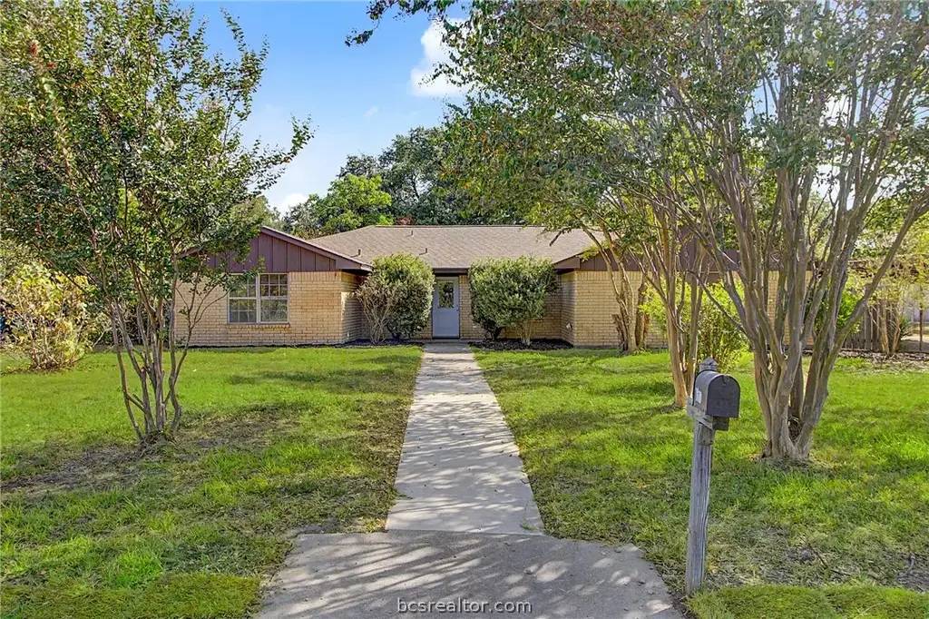 1817 Medina Drive, College Station