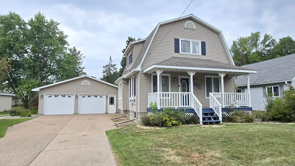 246 Virginia St S, Antigo