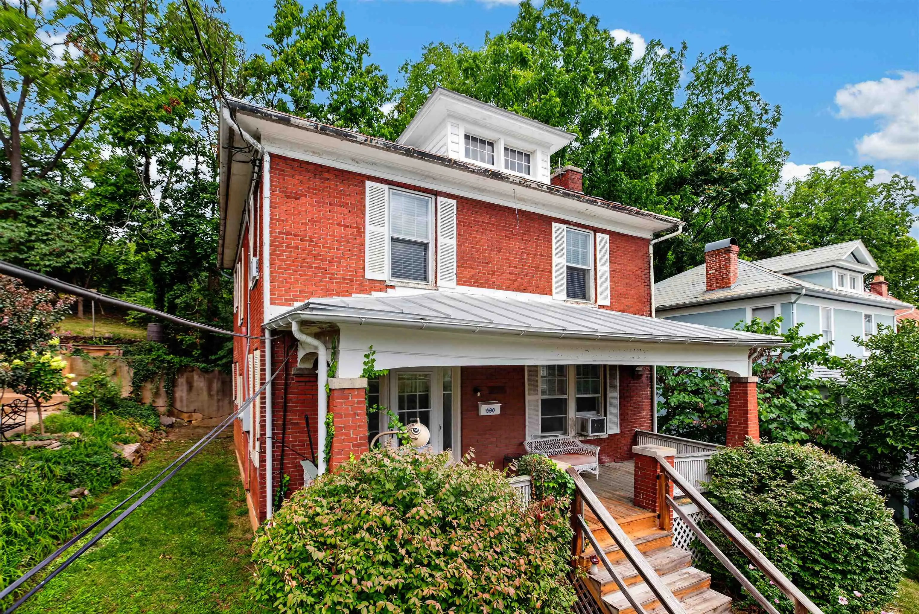 237 Sycamore St, Staunton