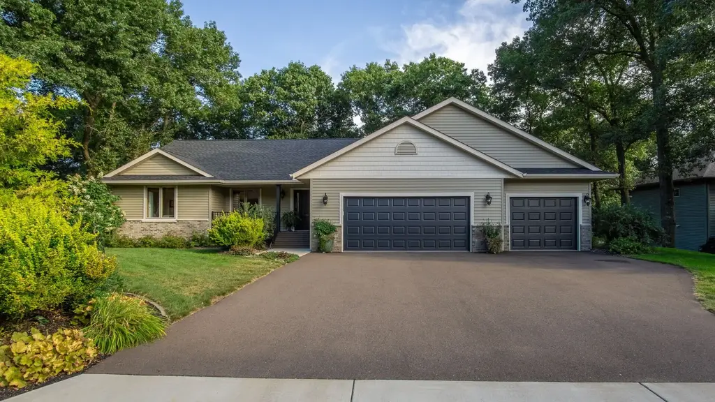 2111 High Point Drive, Altoona