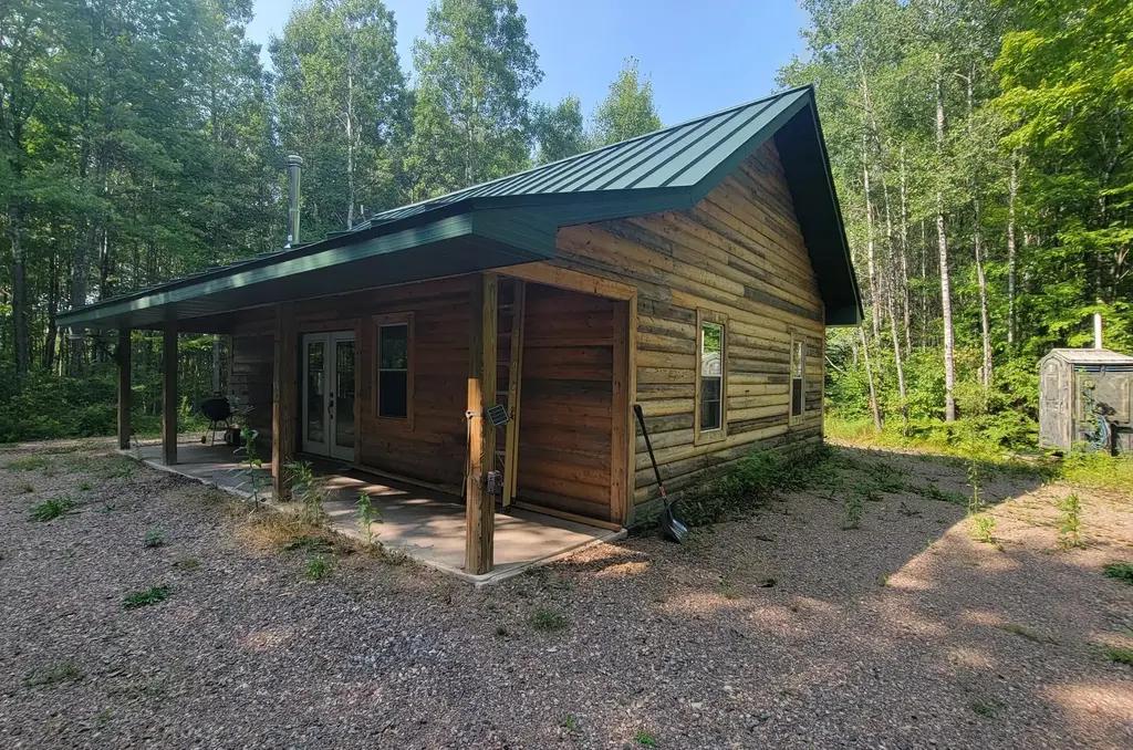 W4427 Spring Rd, Prentice