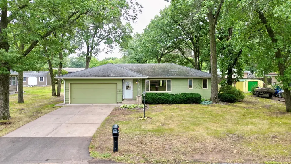 3045 Wedgewood Avenue, Eau Claire